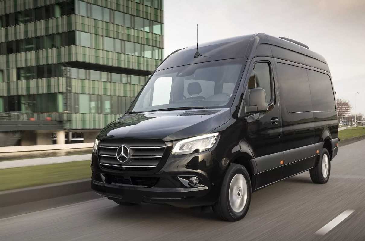 Мерседес спринтер салонMercedes-Benz Спринтер турист 2019 Mercedes Sprinter w901 салон Мерседес Бенц Спринтер салон Мерседес Спринтер пассажирский Люкс Mercedes Benz Sprinter 2021 VIP Mercedes Benz Sprinter Interior Mercedes Benz Sprinter Interior Luxe 20