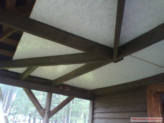 Дешево и комфортно: отделка беседки и 6 бюджетных идей для ее облицовки