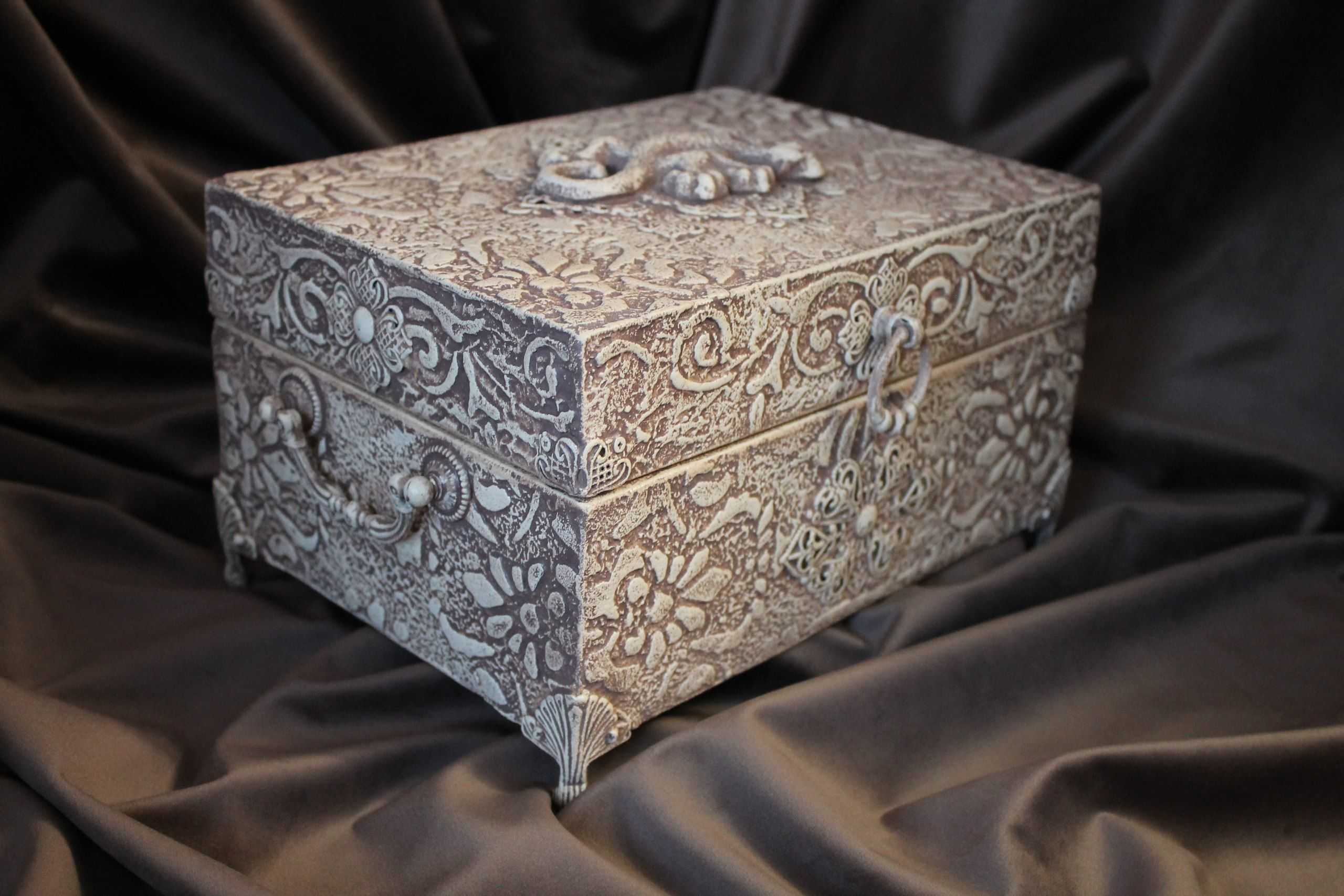 Реставрация сундука своими руками: инструкции от мастеров