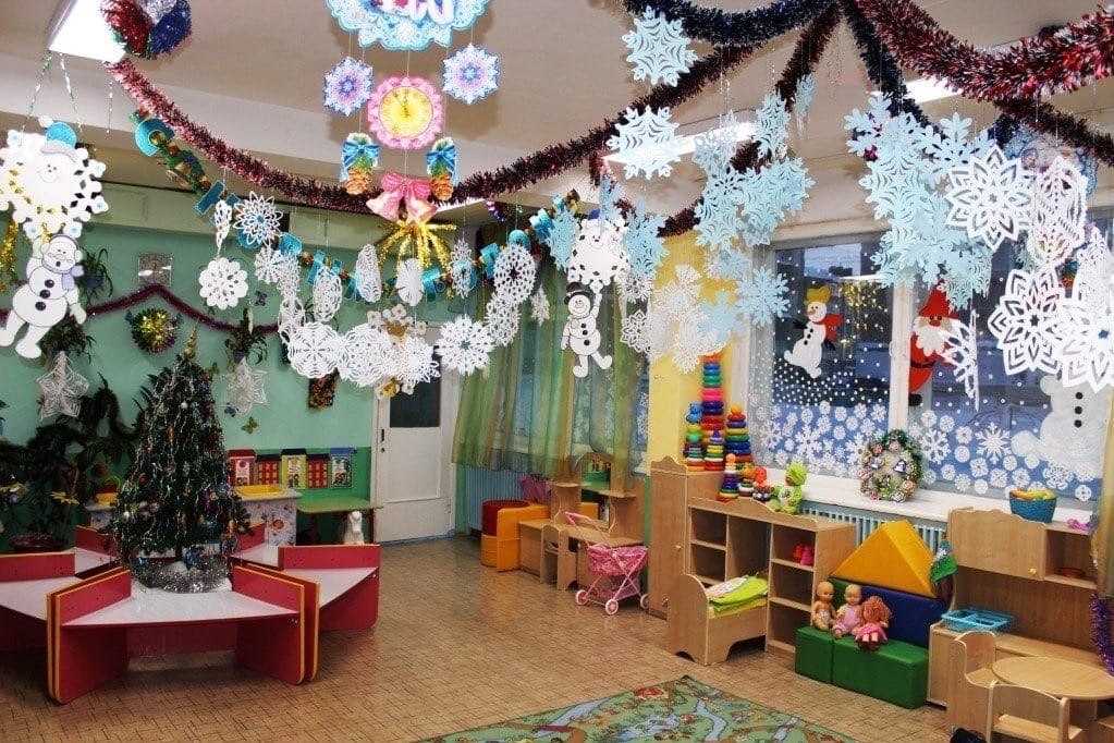 Украшаем детский сад на новый год