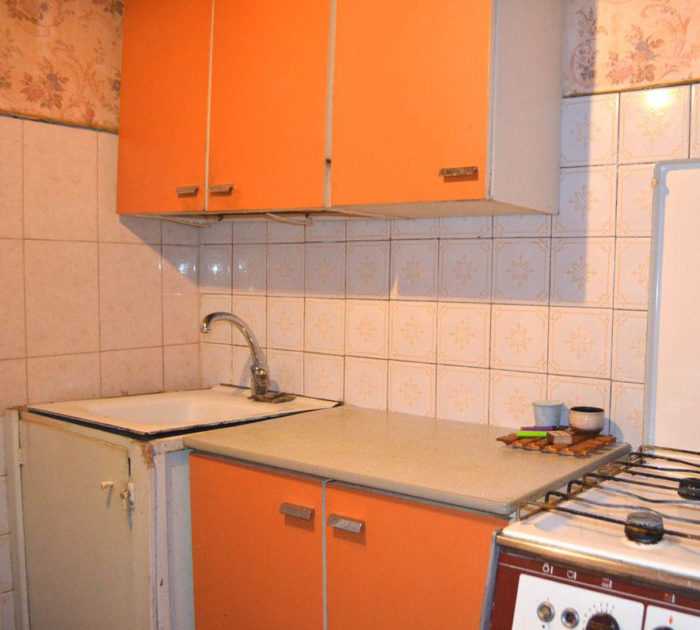 Какой потолок лучше сделать на кухне с газовой плитой, потолок на кухню сделать лучше какой в квартире: реальные фото, какие бывают и какой выбрать