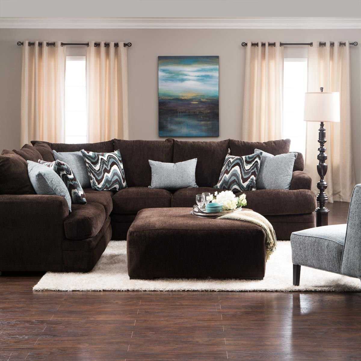 Фиолетовый диван (51 фото): сиреневый и темно-фиолетовый цвета в интерьере, экокожа и бархатный, как подобрать шторы под цвет мягкой мебели обивки