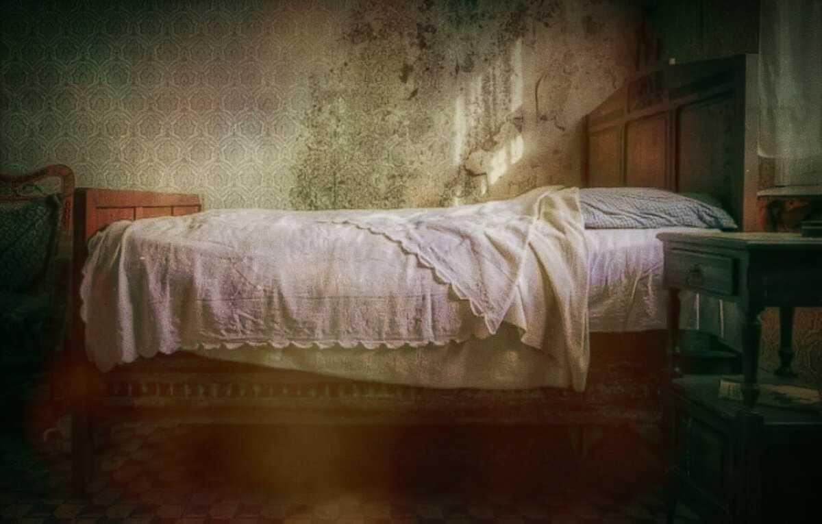 Дизайн спальни 12 кв. м.: современные идеи интерьера на фото