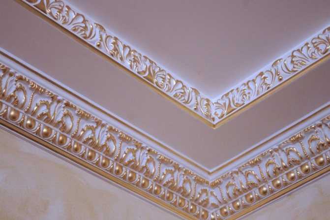 Бордюр для обоев: 5 советов по выбору и поклейке бордюрной ленты