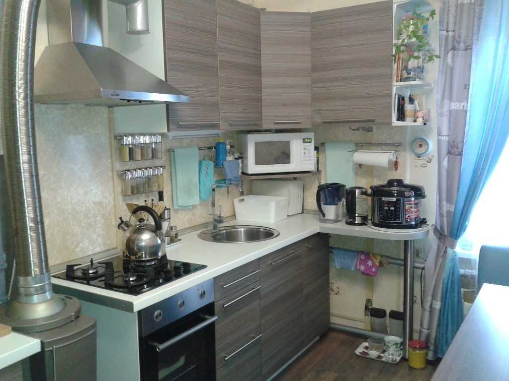 Микроволновка на кухне (25 фото): варианты размещения и идеи для маленькой кухни