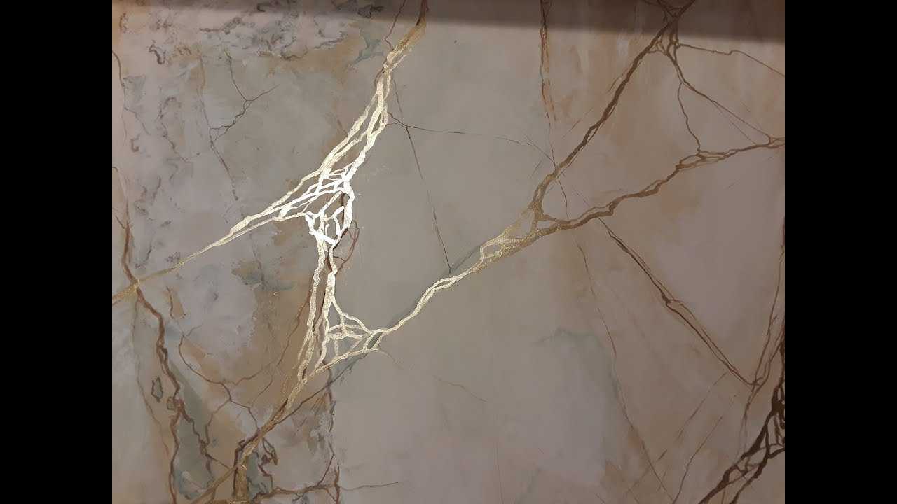 Венецианский мраморДектон Аура Венецианская штукатурка отточенто Имитация мрамора аэрографом и штукатуркой Мраморная стена в интерьере Оникс слэб в интерьере Блуберри мрамор мрамор Блуберри Роскошный интерьер ванной комнаты Венецианская штукатурка ванная