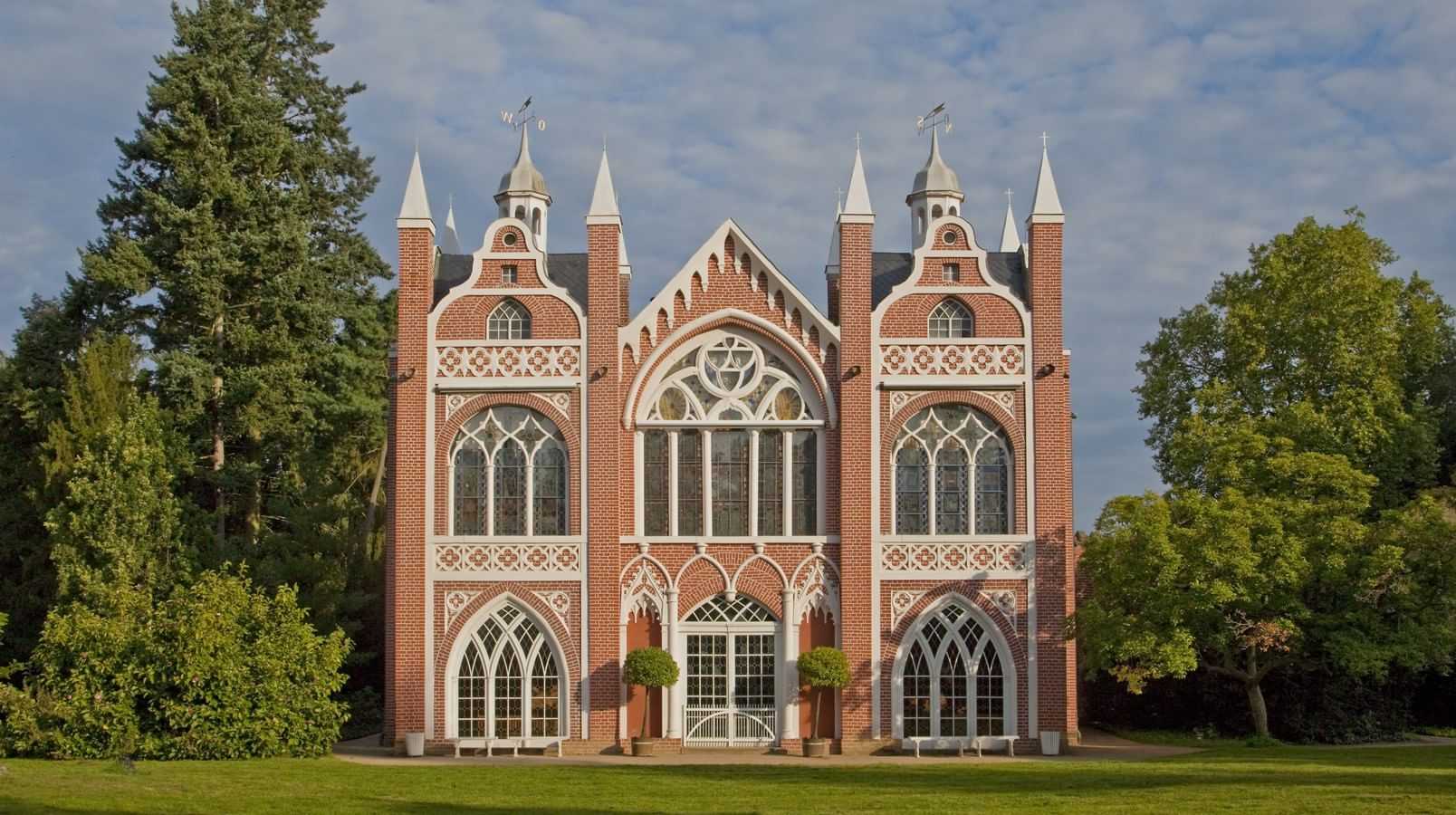 Черты готики в русской архитектуре xviii–xix вв. | статья в журнале «юный ученый»