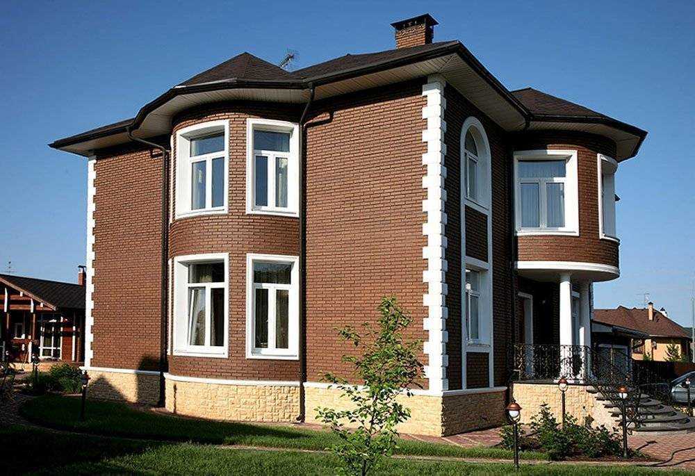 Красивые проекты кирпичных домов с мансардой