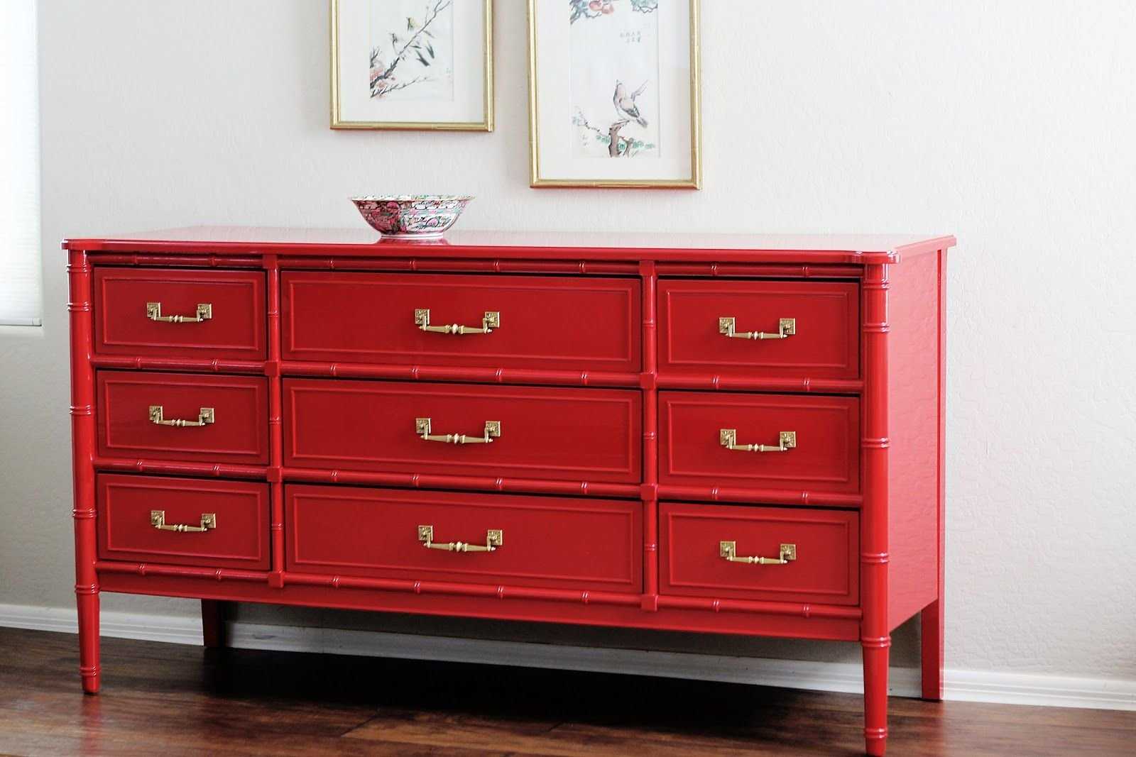 Красный комод Красно черные стены Цвет Сангрия мебель Красный комод в интерьере Прихожая в 3д Макс Красная мебель в интерьере Комод Hans Wegner Красный комод Mercantini Оливковый комод в интерьере Комод ХЕМНЭС терракотовый Тумба Румыния Винтаж перекраска