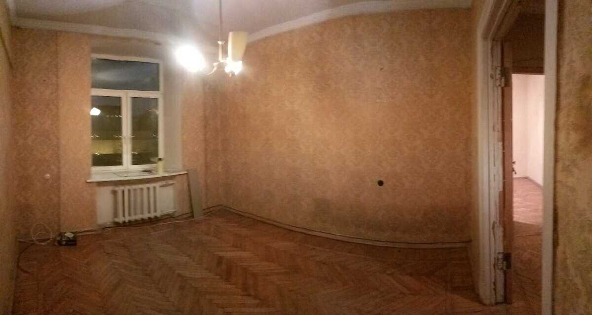 Сталинка подъездПодъезд к дому Подъезд в Реутове изнутри Красивая лестница в подъезде Сталинка подъезд Парадная сталинки Лестница в подъезде Сталинка широкое окно Сталинский подъезд Входные группы элитных домов Плитка в коридоре подъезда Самые красивые по