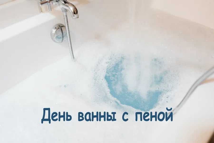 Интерьер ванной комнаты с угловыми ваннами: видео установки ванной, 72 фото